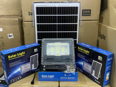 [NEW] Đèn pha nlmt vỏ xám báo pin 100W 200W 300W